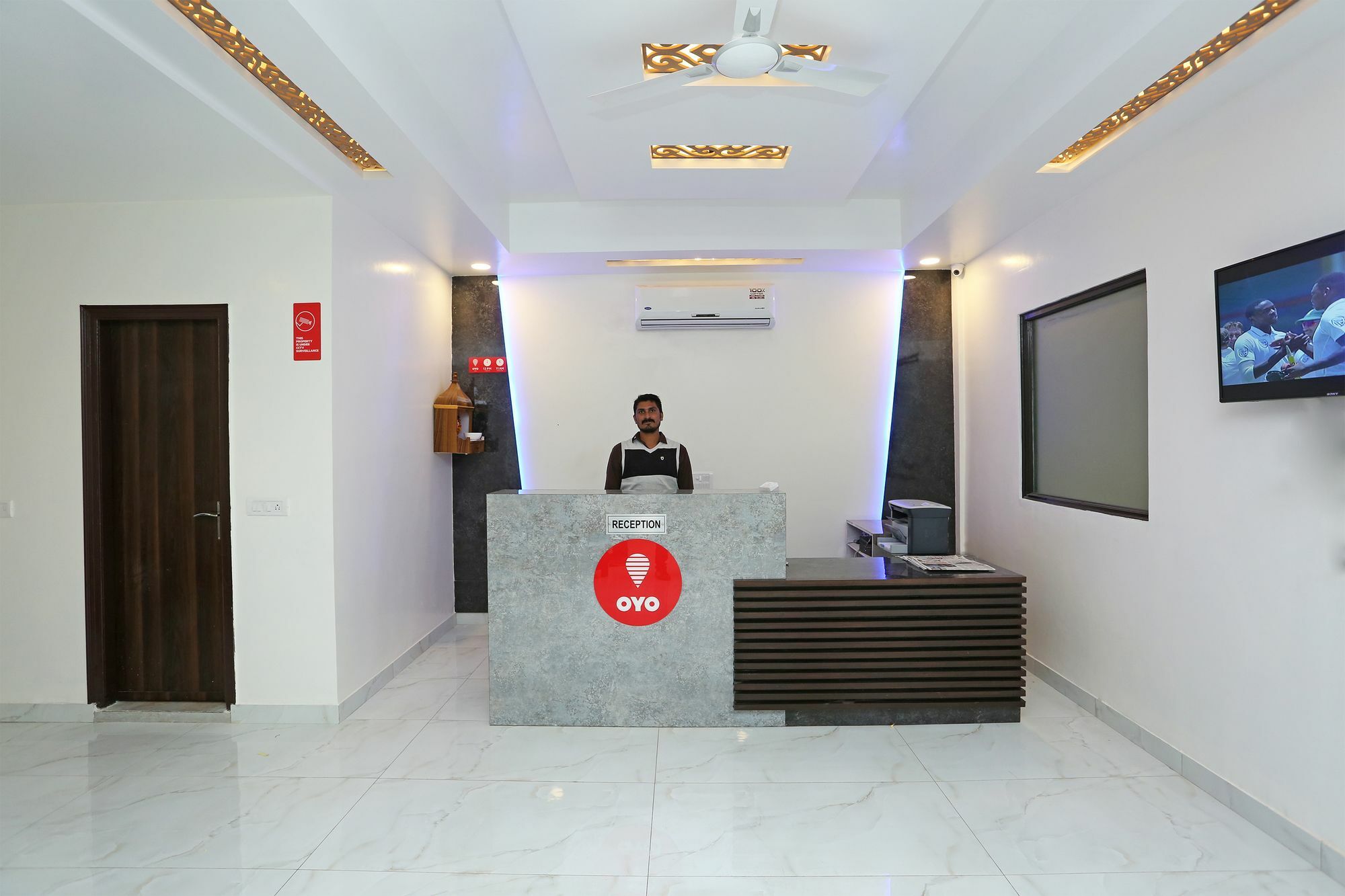 Oyo 11505 Hotel Classic Park Ню Делхи Екстериор снимка